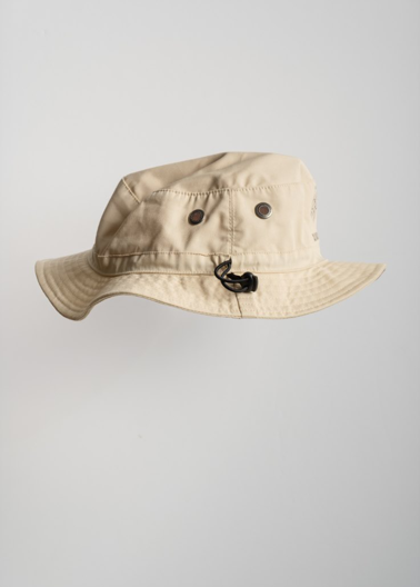 FISHERMAN HAT BLACK AND BEIGE