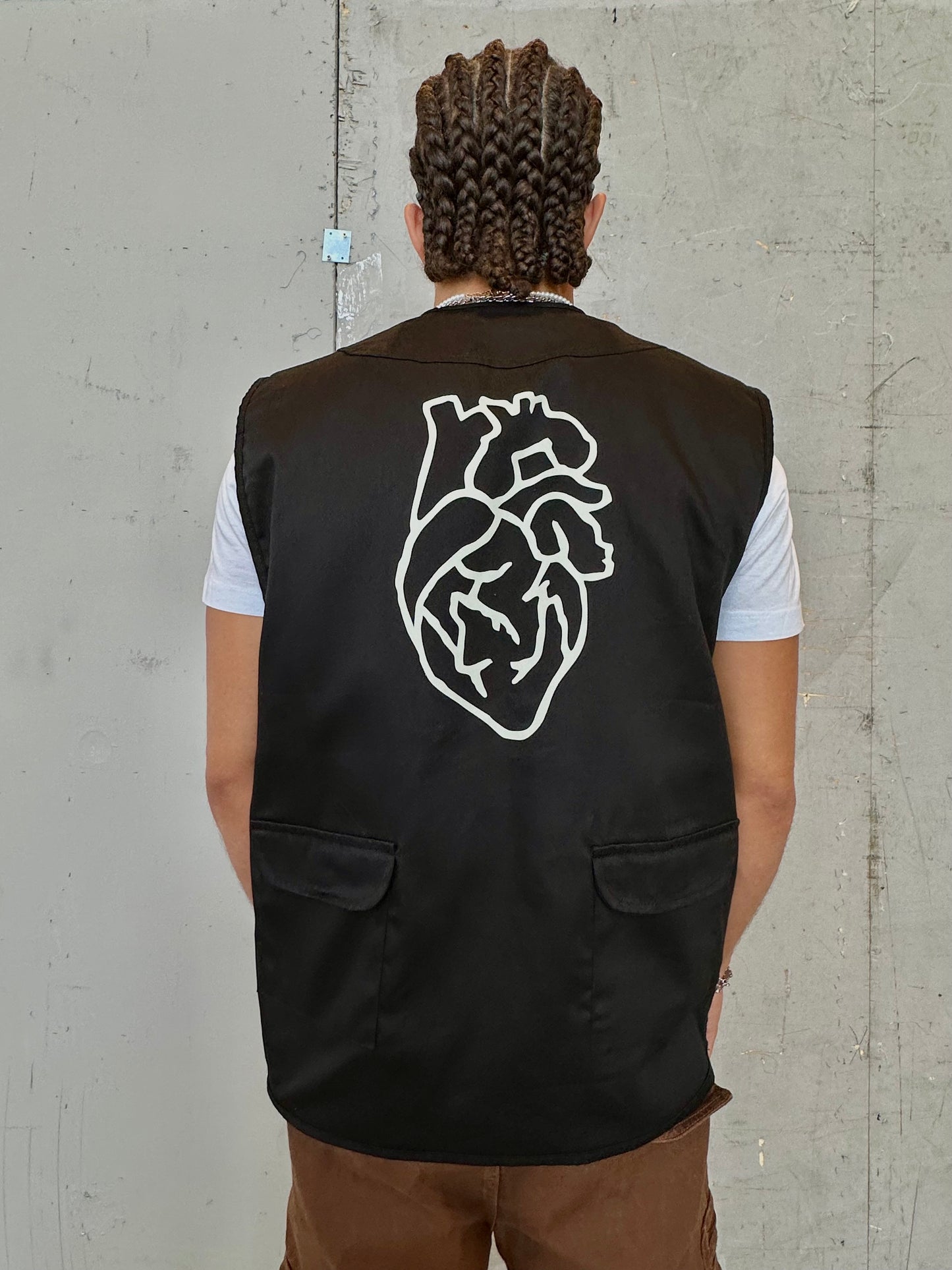 Black Multitasking Vest