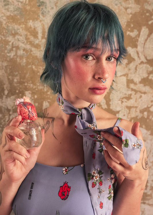 "Grappolo di Cuore" Skinny Scarf