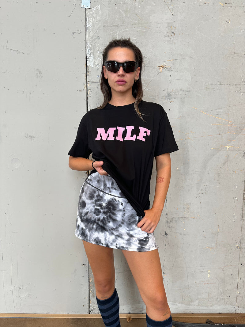 T-SHIRT MILF NERA