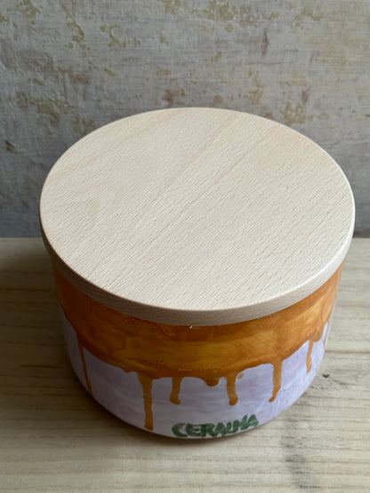 Object holder "honey pouring"